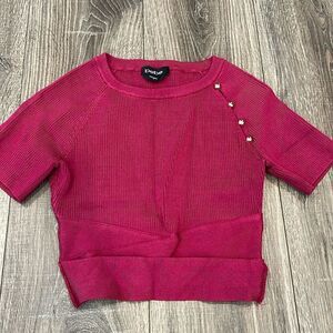 Bebe X-Small crop top in magenta/wine with gold button accent